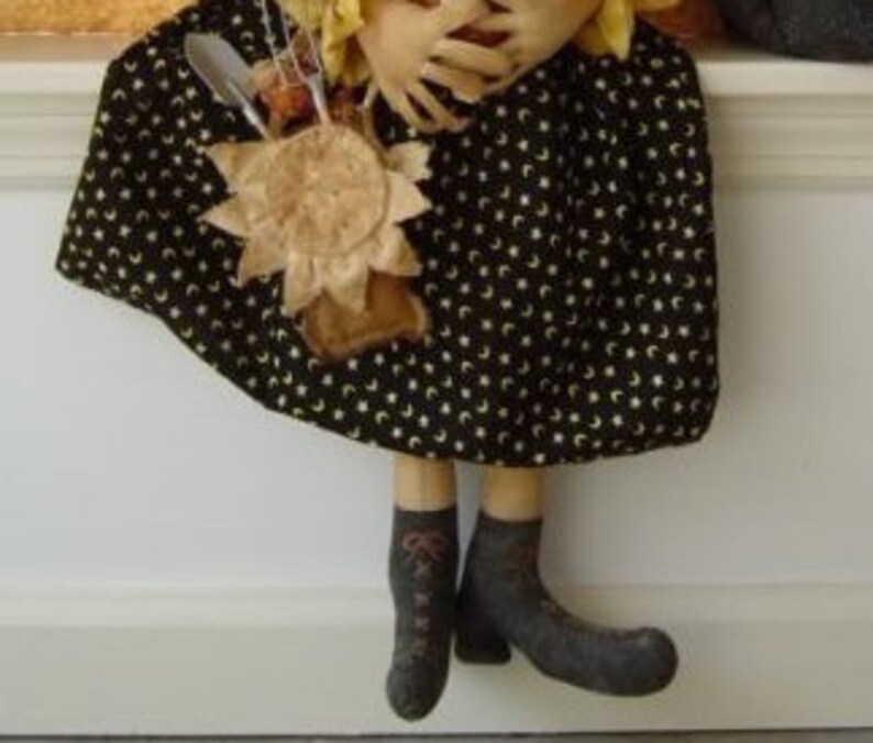 Doll Pattern with Sunflower crow primitive cat image 3