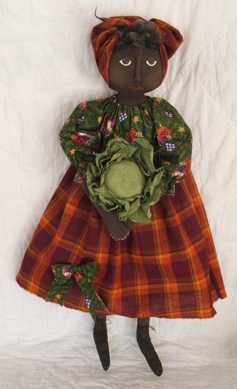 Primitive Doll Pattern American cabbage image 1