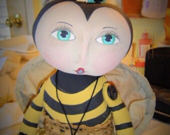 Primitive bee doll, Bumble Bee, Primitive Doll Pattern, animal dolls, prim bee pattern, fabric doll, epattern