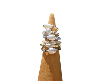 stretchy rings with pearls