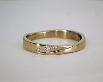 Gold Artisan Wedding Band | Dainty 3 Stone Diamond Stack Ring I 14k or 18k