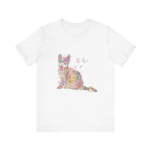 Cat Mom T-Shirt, Floral Cat Shirt, Floral Cat Tee, Cat Lover T-Shirt, Cat Lovers Shirt, Gift for Cat Mom, Gift for Cat Dad