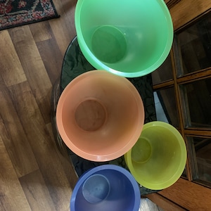 Vintage Tupperware Bowls