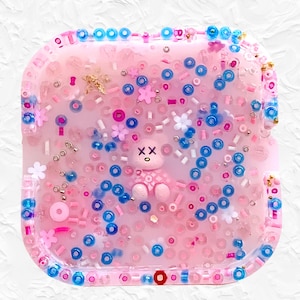 Pretty in Pink Bear Pick Pad,Square Silicone Picking Pad, Rubber skin picking toy for Anxiety relief, Dermatillomania, fidget toy,Picky Pad