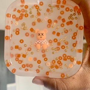 Orange Bear Pick Pad,Square Silicone Picking Pad, Rubber skin picking toy for Anxiety relief, Dermatillomania, fidget toy,Picky Pad