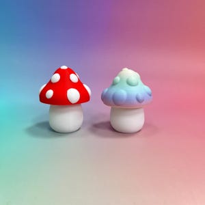Toadstool Stash Pot Desk Decoration - Mushroom Keychain Storage Screw Top