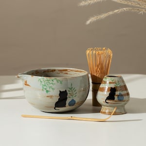 Hand Painted Black Cat Matcha Gift Set Matcha Bowl with Spout Matcha Bowl Set of 4 Personalized Gift Ideas