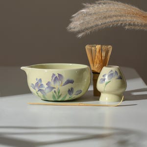 Hand Painted Flower-de-luce Matcha Bowl Set of 4 Purple Flower Matcha Gift Set  with Chasen Holder Japanese Tea Set