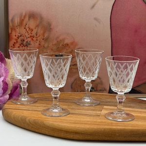 Vintage 1 oz Cordial Glasses Set of 4, Frosted Crosshatch Stemware, Small Liqueur Shot Glasses, Etched Barware, Aperitif Digestif Glasses
