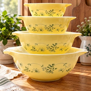 Vintage Pyrex Shenandoah Cinderella Mixing Bowls Set 441 442 443 444 – Yellow Green Floral Nesting Bowls