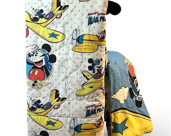 Edredón reversible vintage de Mickey Mouse de Disney "El Piloto de Correos" | Edredón reversible vintage de Mickey Mouse de Disney | Tamaño doble | 62 x 82