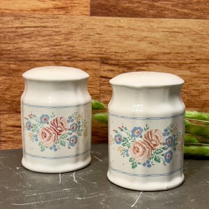 Large Vintage Ceramic Salt and Pepper Shaker Set - Romantic Floral Pattern - 80s