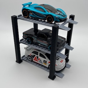 Hotwheels Diecast Matchbox 4 Post Lift Display 1:64 Scale