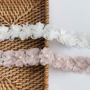 3D Tüll Blume Spitzenband mit Perlen, 3 cm gestickte Blumen Spitze, DIY Brautzierde, Nähzubehör, Blush & weißes Hochzeitsdekor