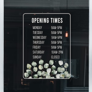 Horarios de apertura personalizados de la ventana de la tienda - Etiqueta engomada de la ventana del horario comercial de eucalipto verde - Calcomanías adhesivas para ventanas de la tienda por Dizzy Duck