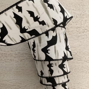 2.5&quot; Halloween Black & White Bats Wired Ribbon, Halloween Wired Ribbon, Bats Wired Ribbon For Wreaths, 5 Yards