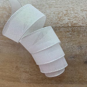 1.5&quot; White Shimmer Wired Ribbon, Everyday White Wired Ribbon, Wired Ribbon For Wreaths, 5 Yards