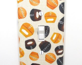 Chocolate Snack Cake Wall Art Light Switch Cover Plate Foodie Gift Home Decor Housewarming Gifts Dessert Kitchen Cupcake