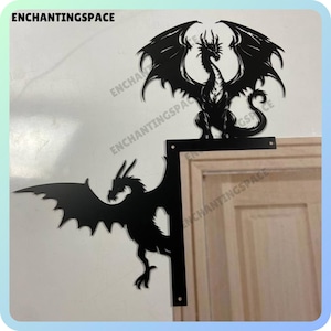 Kundenspezifische Drachen-fliegende Tür-Ecken-Metallwand-Kunst, Drachen-schwarze Metallschild-Türdekoration, Drachen-Türrahmen-Kunst, Tiertür-Hausdekoration