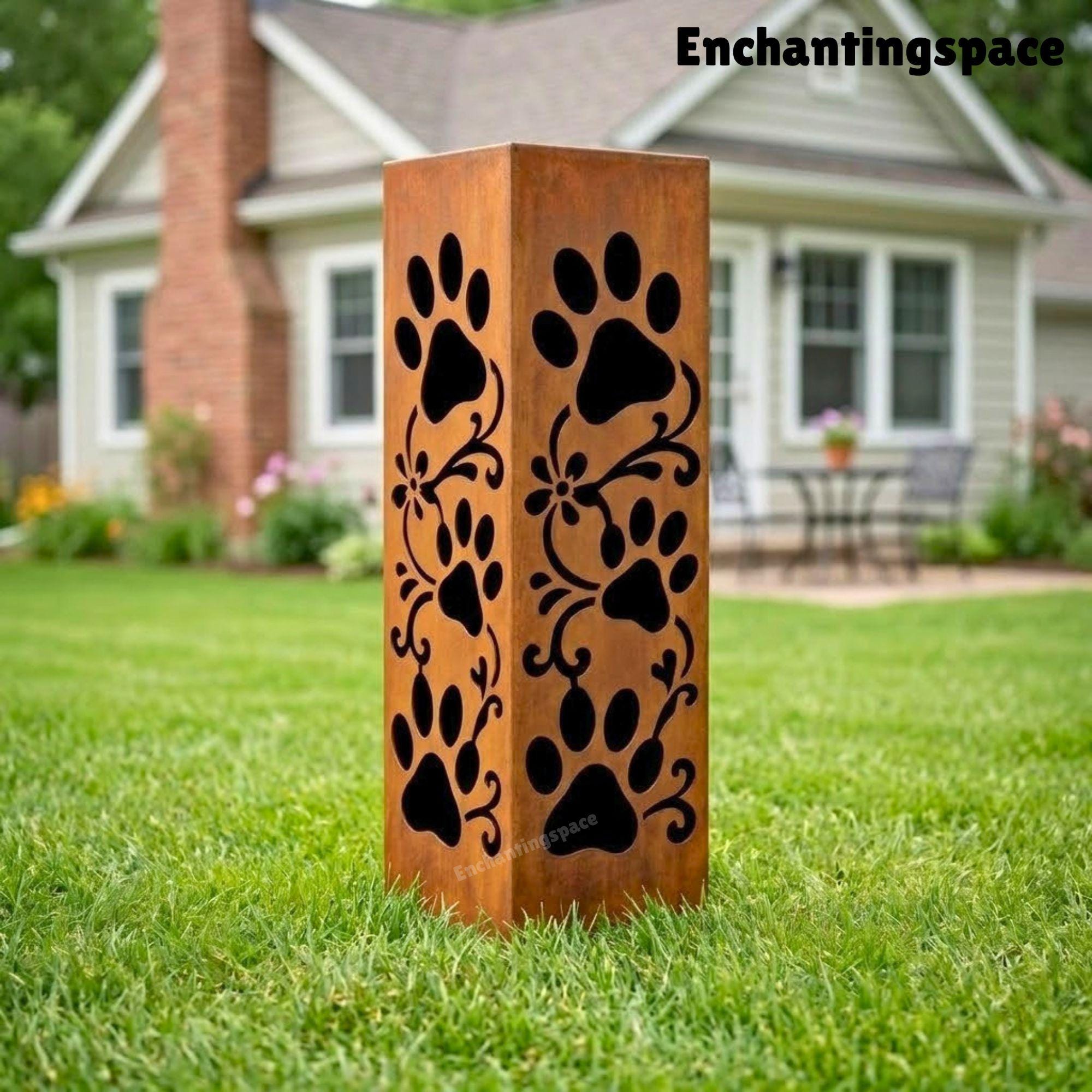 Rusty Metal Dog Paw Garden Column, Weathered Pet Outdoor Yard Sculpture ...