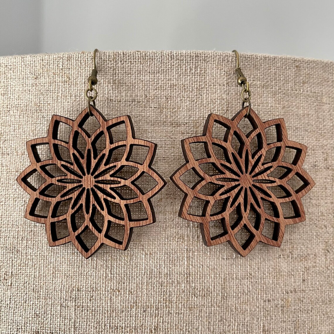 Mandala Regular Gold Single Earrings