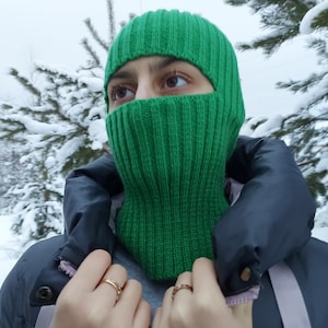 Handgemachte grüne gehäkelte Balaclava: Ski Maske Wolle gestrickt