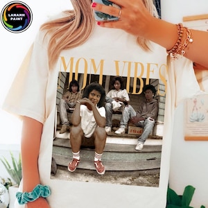 Funny Mom PNG, Retro Sitcom Mom Vibes Shirt Design, 90s Mom Life PNG, Cool Thug Life Mom PNG, Mothers Day Gift, Digital File