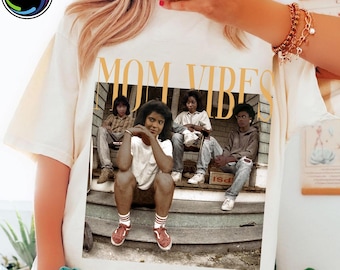 Funny Mom PNG, Retro Sitcom Mom Vibes Shirt Design, 90s Mom Life PNG, Cool Thug Life Mom PNG, Mothers Day Gift, Digital File