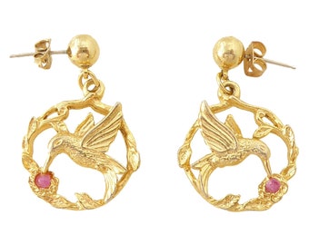 1990s Vintage JJ Jonette jewelry gold hummingbird pink rhinestone flying bird wreath cute animal symbol sweet adorable earrings