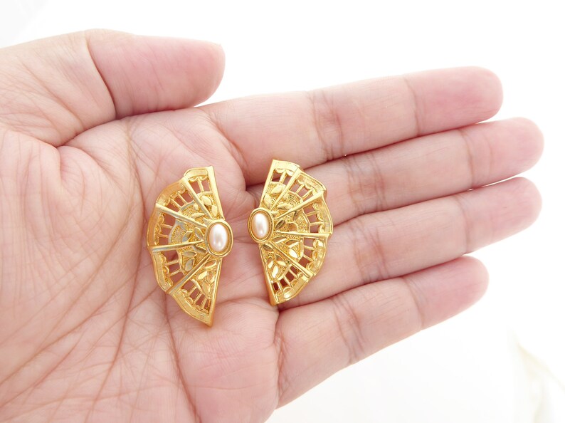 1980s Vintage gold intricate cutout leaf pattern fan and faux pearl chunky boho bohemian fabric ruffle statement clip on earrings