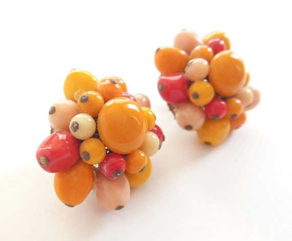 1950s Vintage glass beaded fruit salad egg yolk t… - image 2