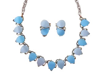 1950s Vintage light periwinkle blue thermoset moonglow lucite teardrop and silver chunky retro mid century pastel jewelry set