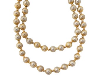 1950s Vintage Triple Faux Pearl Cluster and Light Gold Leaf