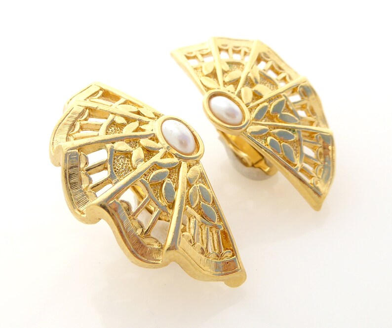 1980s Vintage gold intricate cutout leaf pattern fan and faux pearl chunky boho bohemian fabric ruffle statement clip on earrings