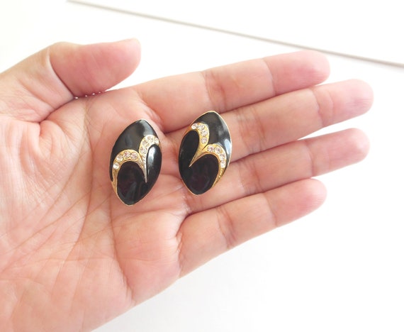 GLAMOROUS 50s Sherman Earrings,Jet Black Glass, Japanned  Vintage Black Navette Rhinestone Clip-On Earrings | Statement Glam main image 2