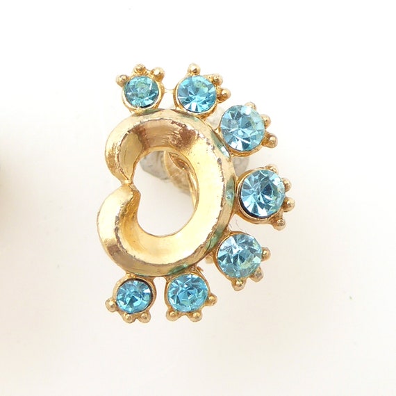 1940s Vintage aqua blue rhinestone swirly gold cr… - image 6