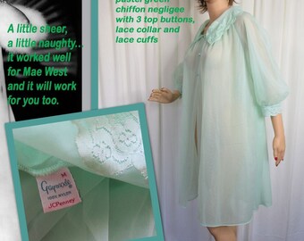 Sz MED Gaymode negligee, Pastel green button front 2-layer very sheer nylon chiffon Peignoir style Robe, Knee length, Collar & cuffs w/ lace