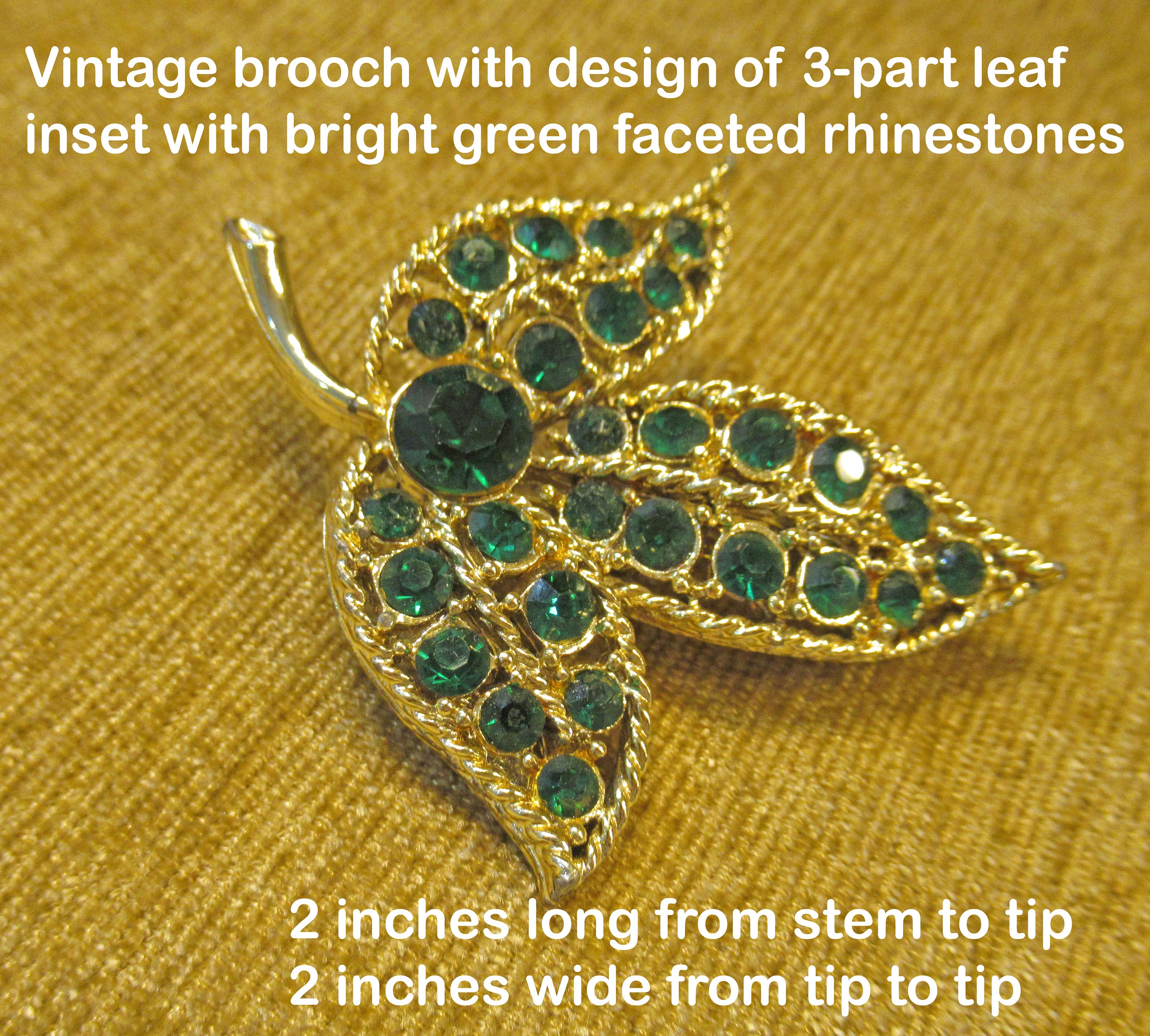 明るいグリーンのラインストーンの葉のブローチ。聖パトリックの日や