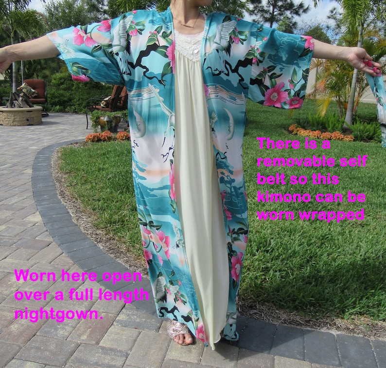 white Soft fabric No label Green Full length pink Removable self belt peach floral design VTG Vintage Oriental Kimono style robe