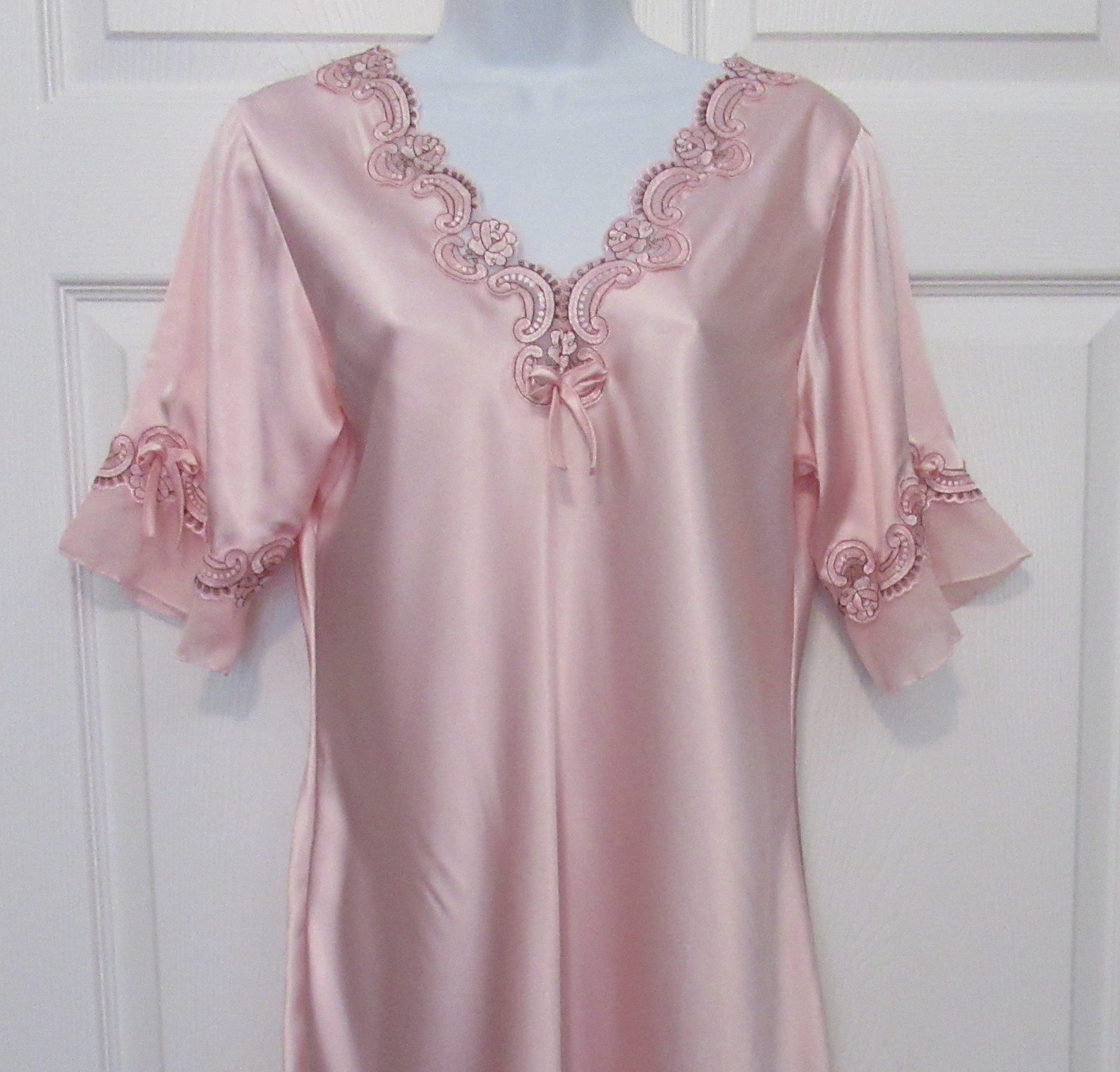 Bright pink short nightgown Never worn 38 bust Pink lace | Etsy