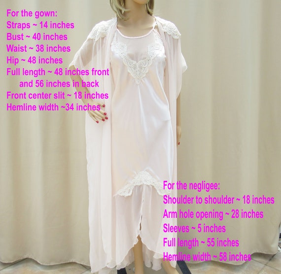 40 inch bust robe & nightgown set, Never worn Del… - image 4