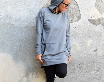Hoodie sweater dress in gray with kangaroo pocket and sporty casual look