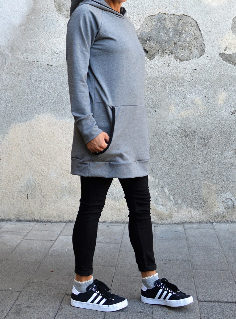 Hoodie sweater dress in gray with kangaroo pocket and sporty casual look image 2