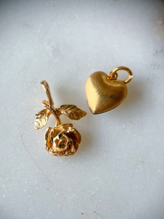 Vintage Rose 14k Yellow Gold Charm - image 1
