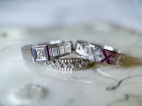 Various Vintage Natural Diamond 18k White Gold Rings View 3