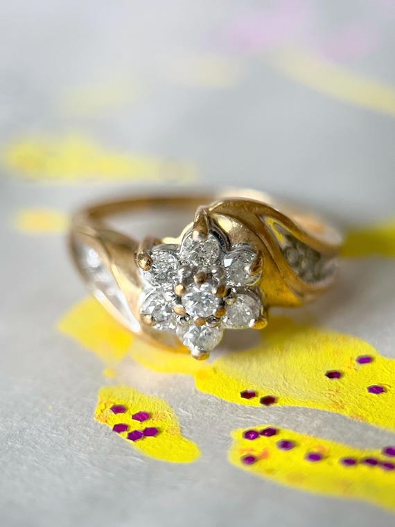 Vintage Flower Natural Diamond 10k Yellow Gold Ring
