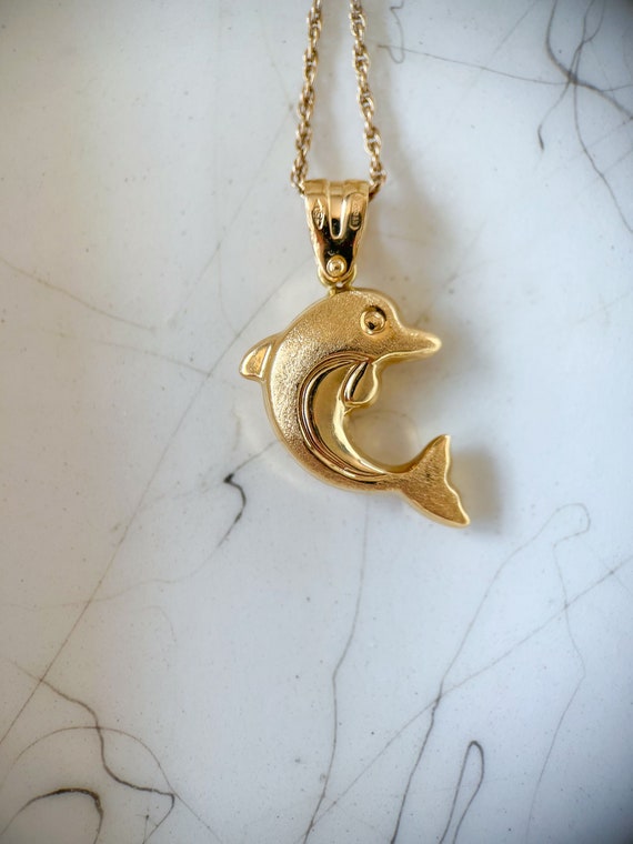 Vintage Dolphin 18k Yellow Gold Charm