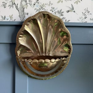 Vintage Brass Shell Wall Pocket Planter Hanging Wall Vase 13.5"  MCM Planter