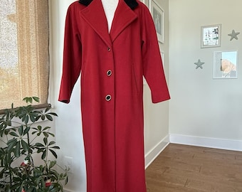 Vintage Charter Club 100% Wool Overcoat Women's Large Red w/Black Velvet Collar