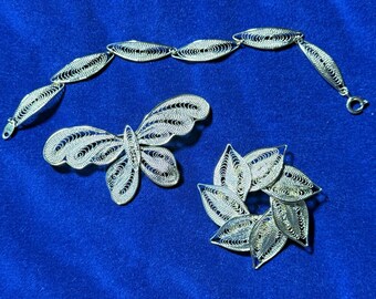 Vintage Filigree Jewelry Lot Trifari Bracelet + 2 Brooches Gold Tone